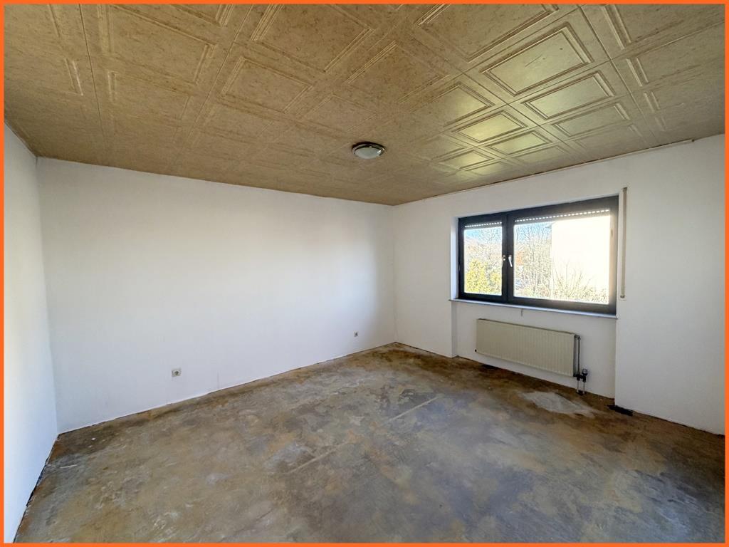 Ruhige Lage Wöllstein: 2 -Familienhaus nach WEG geteilt- steuerlich interessant! - Zimmer (7755)