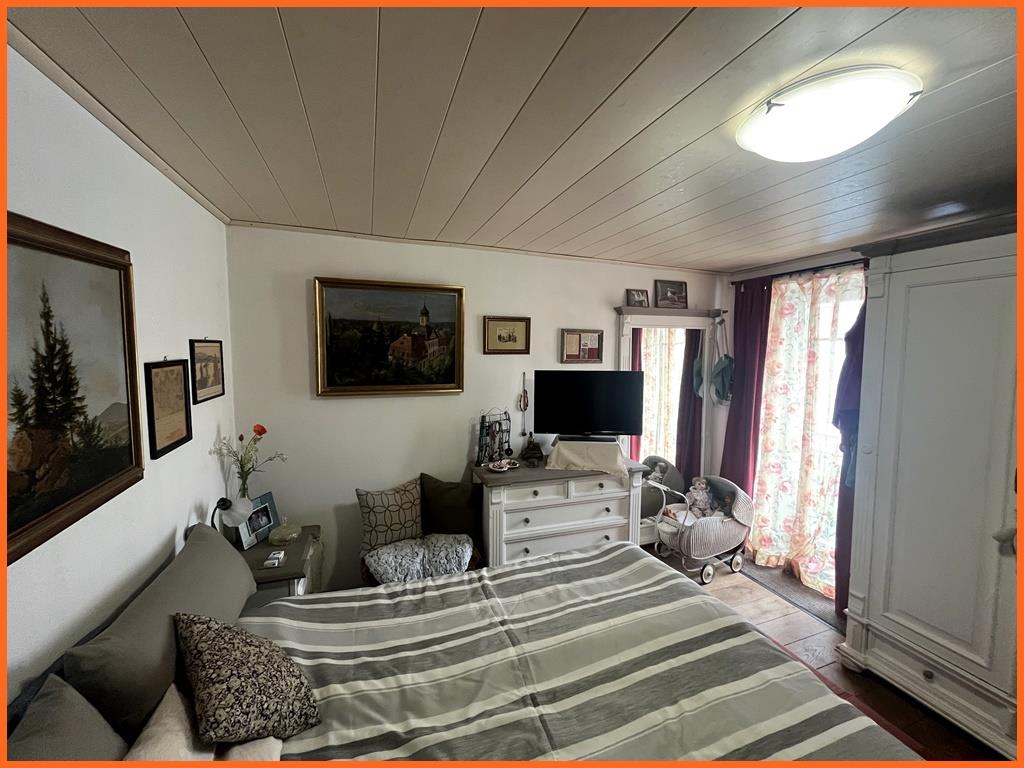 Hier erwartet Sie ein Hauch von südlichen Urlaubsflair: individuell gestaltete 115 m² große Maisonette! - Schlafzimmer (9336)