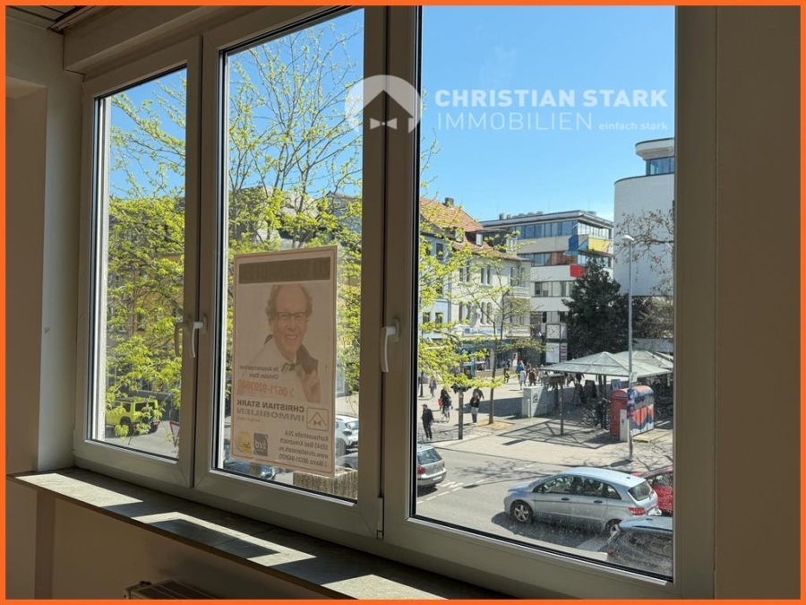Blick in das Treiben der Stadt